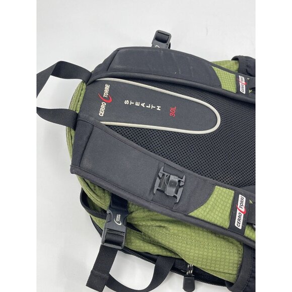 Cerro Torre Stealth‎ 30L Green/Black Hiking Backpack - Picture 7 of 14